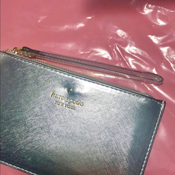 Kate Spade Wristlet - Picture 2 of 4